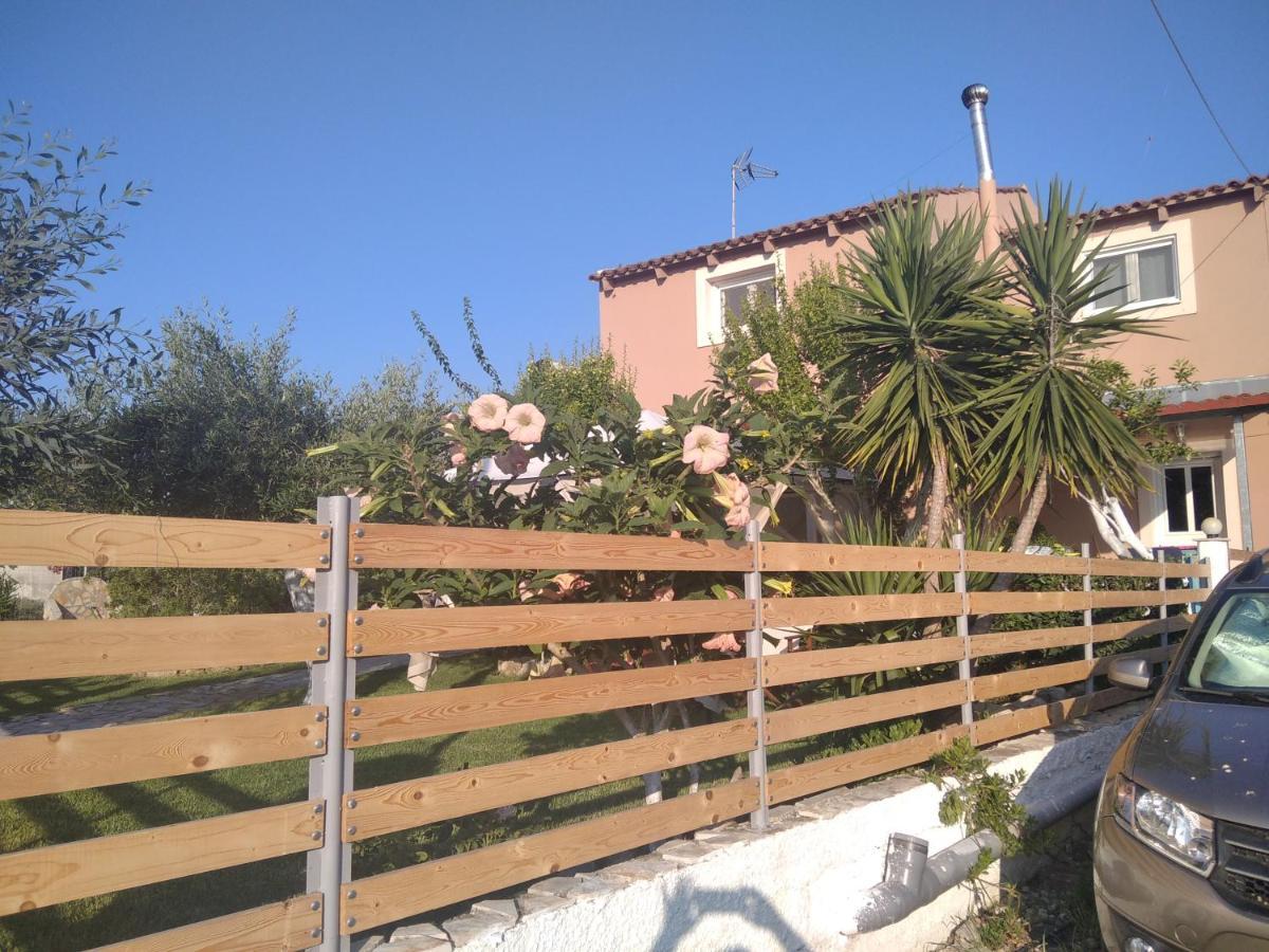 Spiti Lou Apartamento Notos Exterior foto