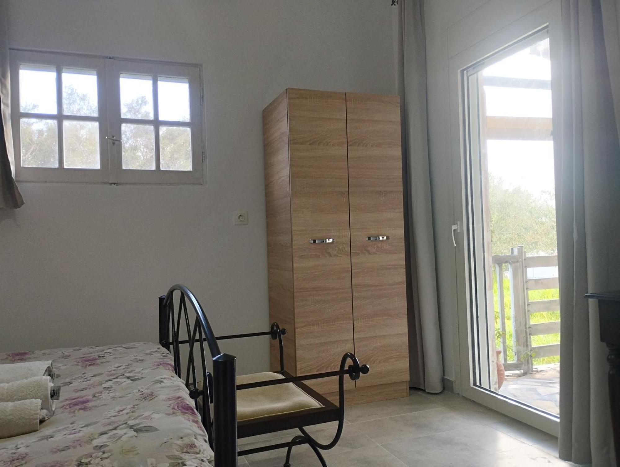 Spiti Lou Apartamento Notos Exterior foto